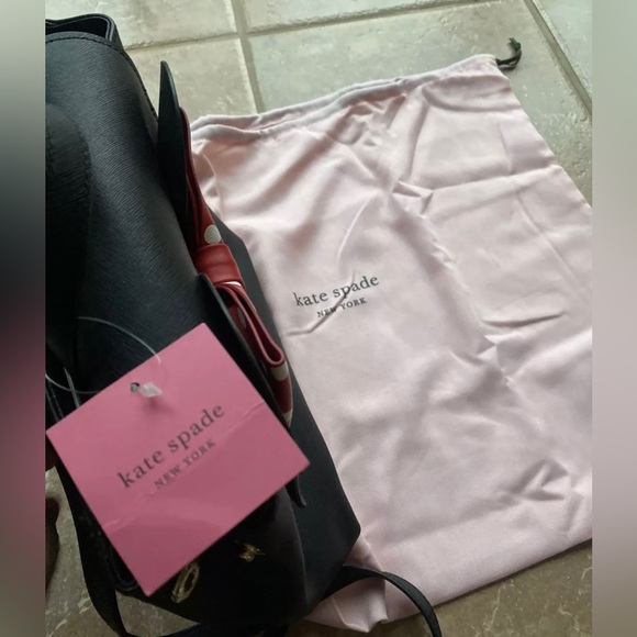best hanging toiletry bags for travel Ultra-Sil Bag Osprey Rei Dry Bags Style Number:NF0A3KX7 this toiletry case is Girl
